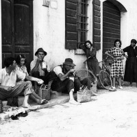 Pausa pranzo del bracciante agricolo