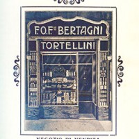 Un’immagine pubblicitaria del noto negozio Bertagni in via Indipendenza. Chiuderà definitivamente i battenti nel 1967