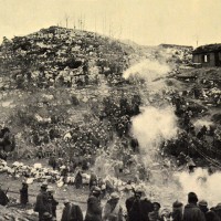 Un nostro accampamento nell’ora del rancio, in «L’Illustrazione italiana», 23 dicembre 1917, n. 51, p. 533, Istituto per la storia e le memorie del '900 Parri E-R.