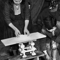 Vita nei rifugi, foto in Archivio Anpi, Bologna.