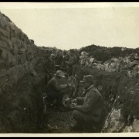 Rancio in trincea. Castello Nuovo, reparto fotocinematografico dell’Esercito, Museo centrale del Risorgimento di Roma.