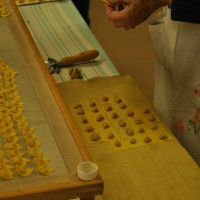 Riuscire a produrre cappelletti più piccoli possibile era un vanto tra le \